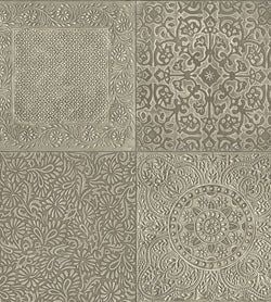 Color – Metallic Gilver