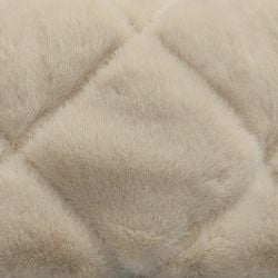 Color – off white