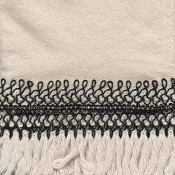 Color – light beige