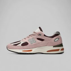 U991v2 Made In UK - Brandied Apricot