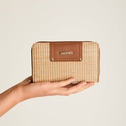 Color – Camel
