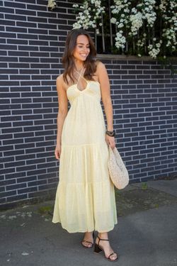 JAUNE