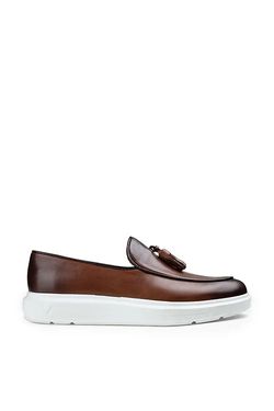 Color – Brown