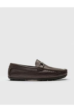 Color – Brown