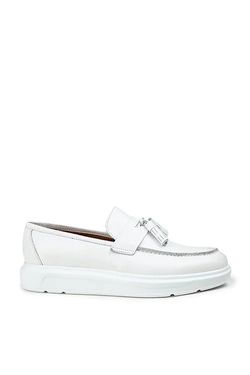 Color – White