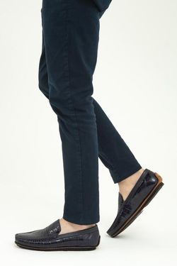 Color – Navy Blue Crocodile