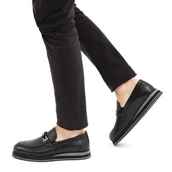 Color – Black