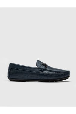 Color – Navy Blue