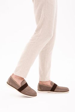 Color – Rich Brown