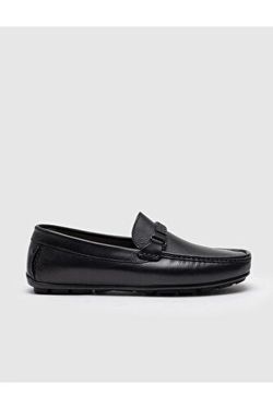 Color – Black