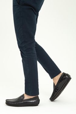 Color – Black Crocodile