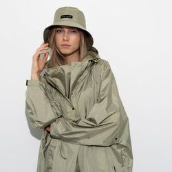 Farbe – Solid pale olive