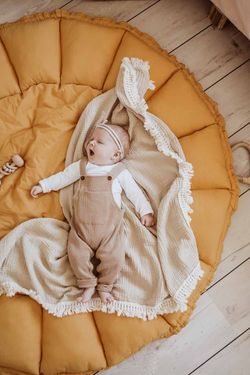 modelo – mustard