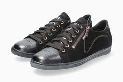 Black 13900/12200