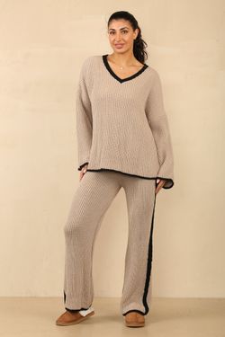 Colour – Mocha
