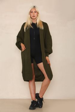 Colour – Khaki