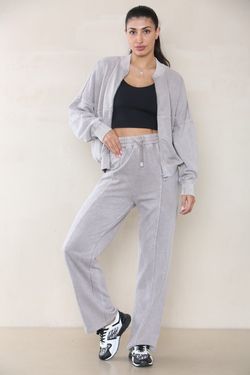 Colour – Light Grey