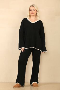 Colour – Black