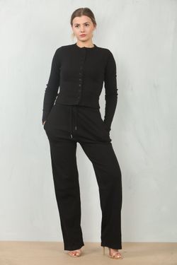 Colour – Black
