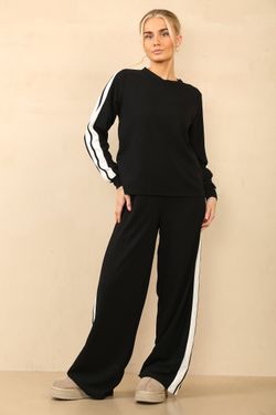 Colour – Black
