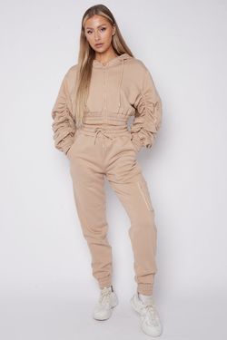Colour – Beige