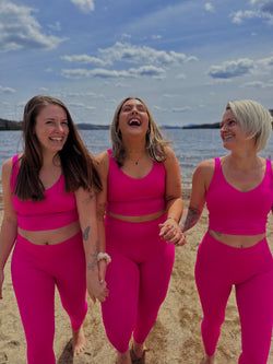 Color – Hot pink