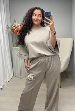 Taupe
