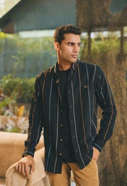 Color – Black