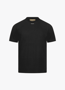 FARBE – BLACK