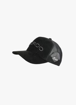 FARBE – BLACK
