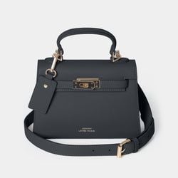 Colour – Black