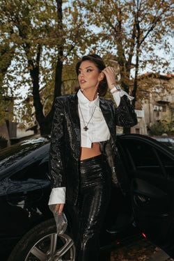 Culoare – Negru