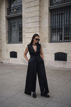 Color – Black