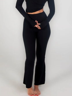 Colour – Black