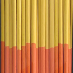 Scent – Tangy yuzu citrus > Cooling mint > Earthy ginger