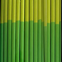 Scent – Fresh green tea > Brisk bamboo> Serene white flower