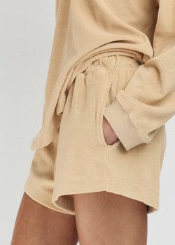 Colour – Chamois