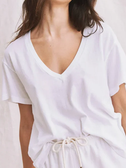 Colour – True White