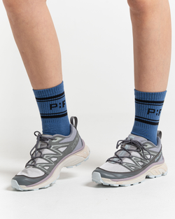 Colour – Pastel blue