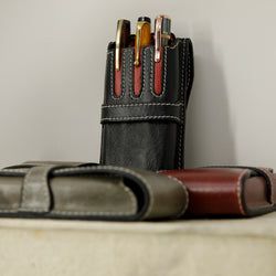 Finish – Crazy Horse Black/Red