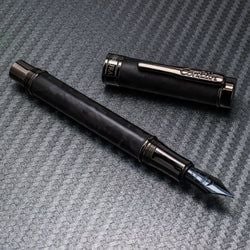 Finish – Forged Carbon Fiber