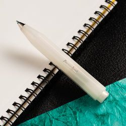 Finish – Lunar Light Green