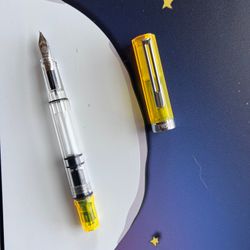 Trim Color – Transparent Yellow
