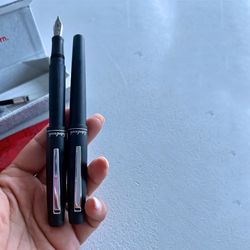 Finish – Graphite