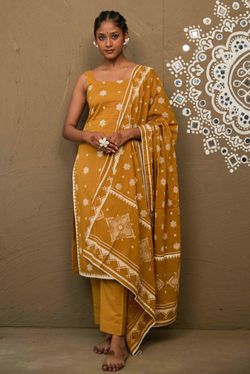 Color – Ochre
