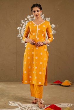 Color – Orange
