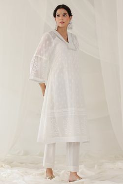Color – White
