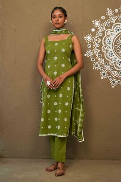 Color – Green