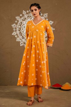 Color – Orange