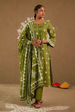 Color – Green